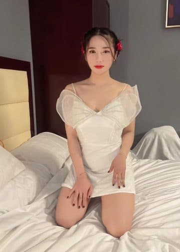 Girl Discreet and professional massage companion – DD in Nusa Bestari 1.
