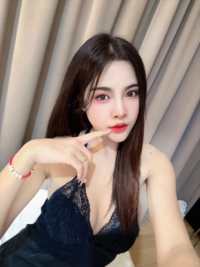 AA – available for exclusive massage companionship across JB Town 2. - small image