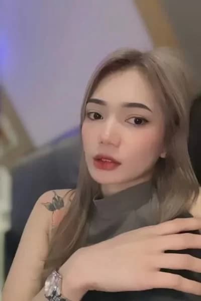 Girl Discreet and professional massage companion – ANGIN 888 in Mount Austin 1.