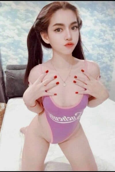 Girl Sophisticated portrait of GRACE, luxury companion in Bukit Indah 3.