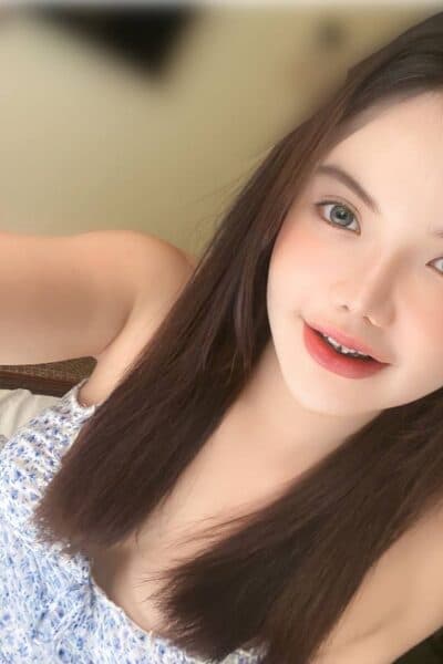 Girl Portrait of JENNI, discreet and elegant escort service in Bukit Indah 3.