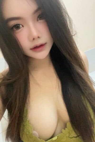 Girl JENNI – trusted companion for private massage experiences in Bukit Indah 3.