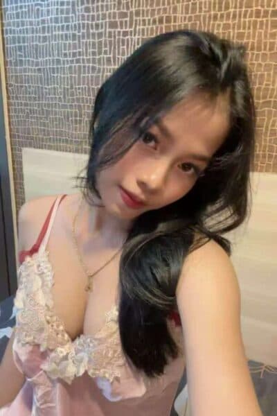 Girl Discreet and professional massage companion – OLIV 618 in Mount Austin 1.