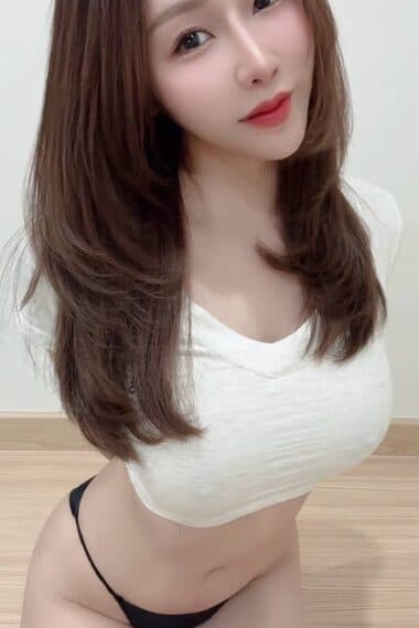 Girl Profile photo of NIRIN, sensual and discreet massage escort from Bukit Indah 1.