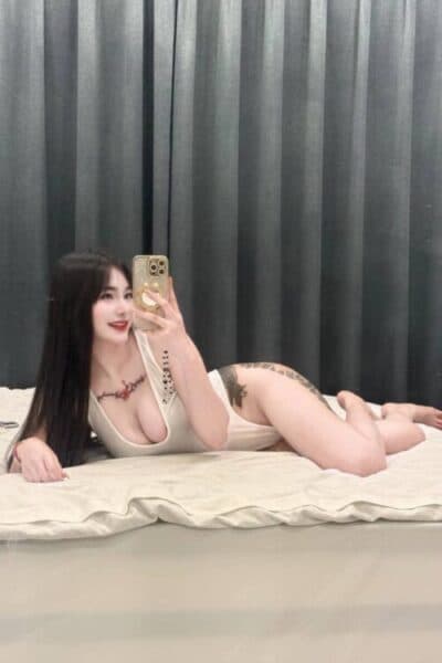 Girl Discreet and professional massage companion – FAYE in Bukit Indah 1.
