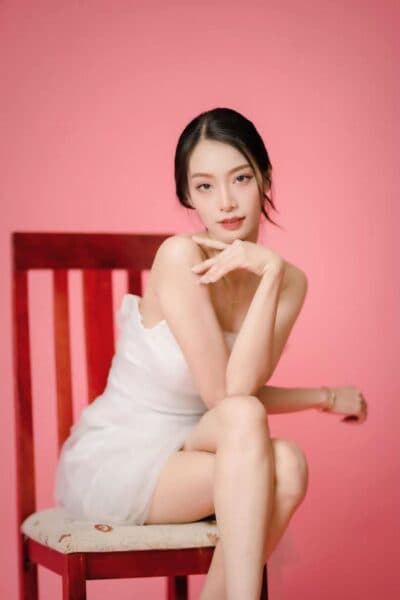 Girl Elegant photo of YENLY, your private massage escort in Bukit Indah 3.