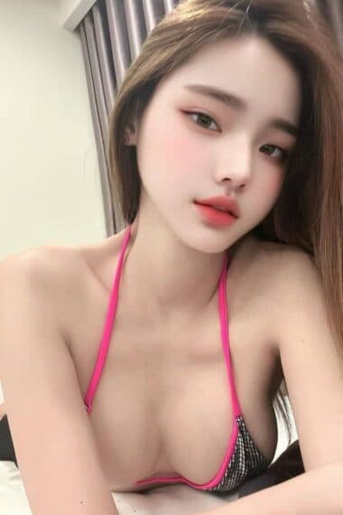 Girl Profile photo of PHI PHI, sensual and discreet massage escort from JB Town 5.