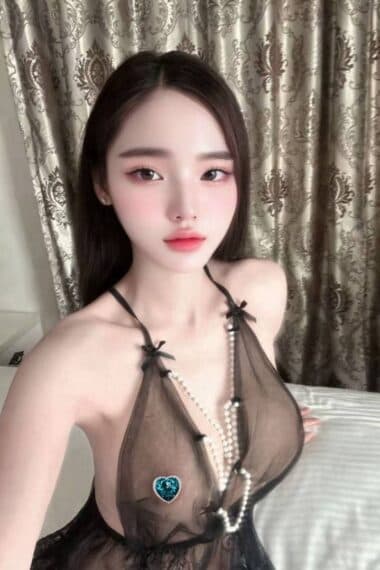 Girl PHI PHI – trusted companion for private massage experiences in JB Town 5.