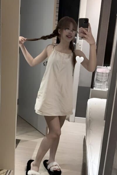 Girl BEE 79, luxury massage escort available in JB Town 6.