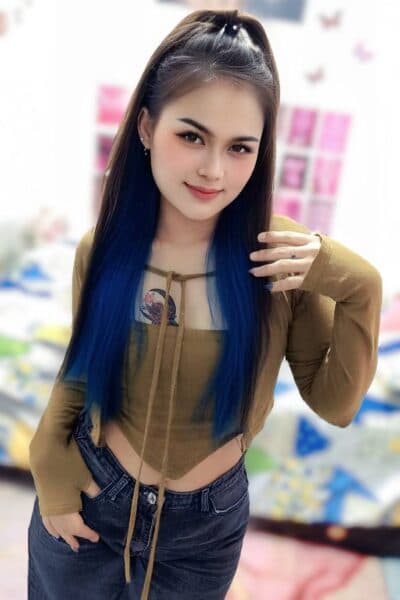 Girl Discreet and professional massage companion – CLARA 41 in JB Town 6.