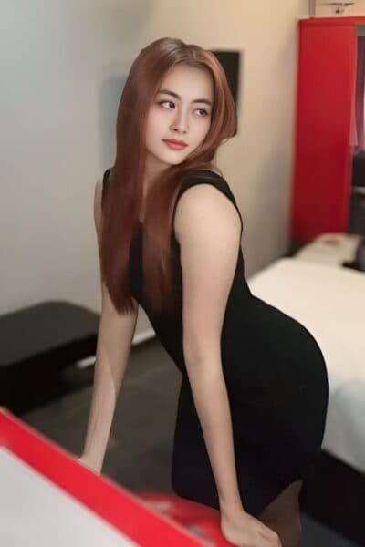 Girl CHENA 59 – trusted companion for private massage experiences in JB Town 7.