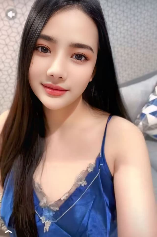 CANDY 699 – trusted companion for private massage experiences in JB Town 1. - small image