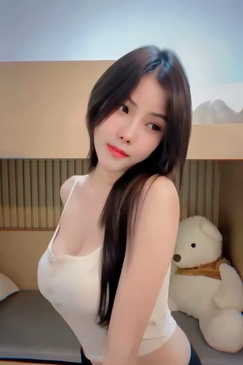 FIORA, professional massage escort ready to meet in Bukit Indah 1. - small image