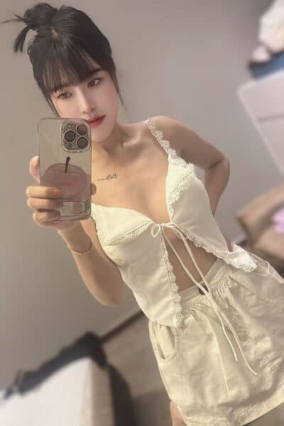 Girl YUYING 258, luxury massage escort available in JB Town 6.