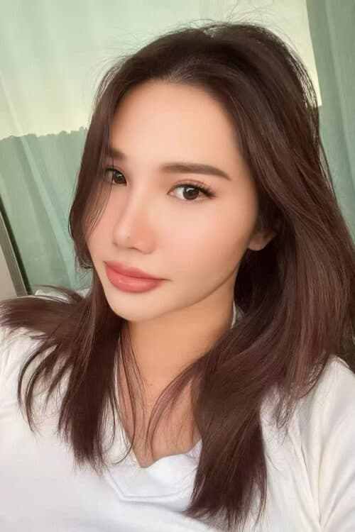EMMA posing gracefully – available for massage companionship in Bukit Indah 1. - small image