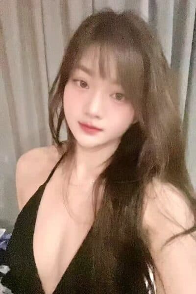 Girl Elegant photo of XIAO HONG 128, your private massage escort in Permas 1.