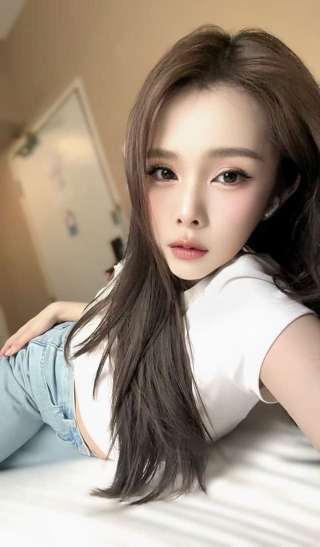 PRADA 666, luxury massage escort available in JB Town 7. - small image