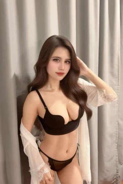 Girl ENJI 122, luxury massage escort available in JB Town 1.