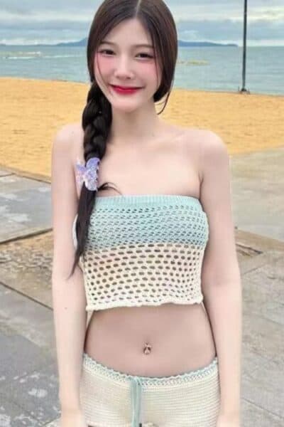 Girl NELLY, luxury massage escort available in Bukit Indah 1.