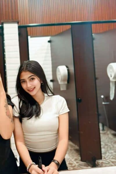 Girl Discreet and professional massage companion – NADIA 80 in JB Town 1.