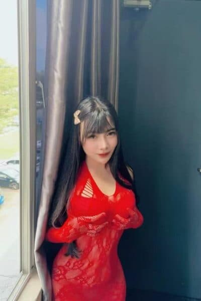 Girl Discreet and professional massage companion – SYAQIRA 997 in Bukit Indah 2.