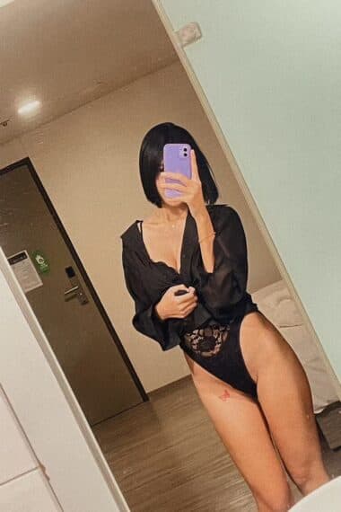 Girl Discreet and professional massage companion – MISS BELLA in JB Town 5.
