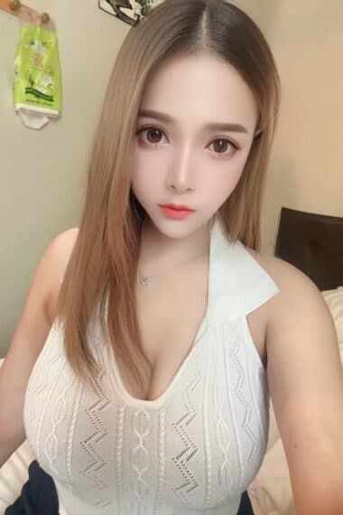 Stylish promotional photo of MINEY, private massage companion in JB Town 5. - small image