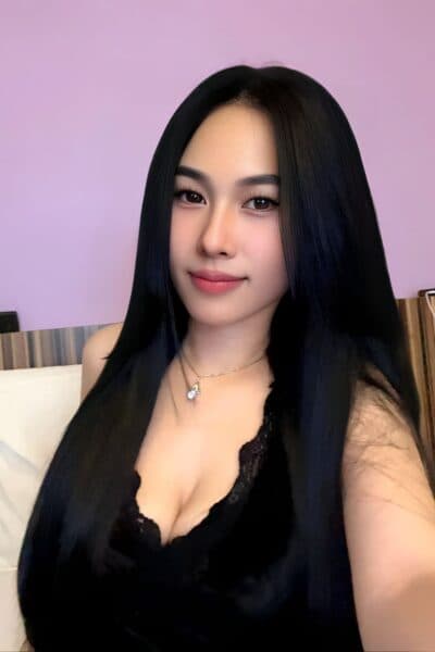 Girl Elegant photo of GG 711, your private massage escort in Mount Austin 1.