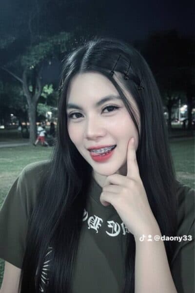 Girl SASAH, luxury massage escort available in Bukit Indah 1.