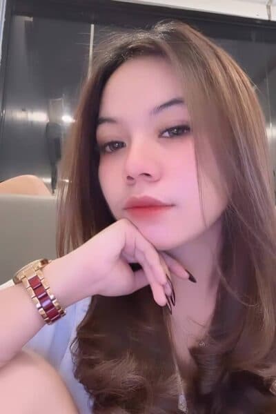 Girl Elegant photo of CHIKA, your private massage escort in Bukit Indah 3.