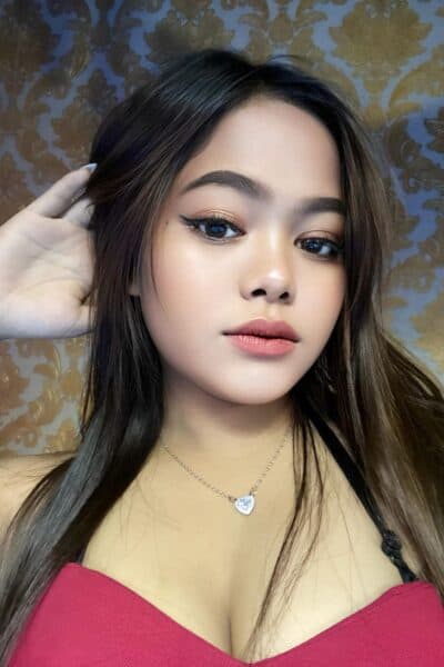 Girl Discreet and professional massage companion – GRACE 601 in JB Town 7.