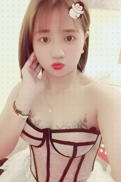 Girl Elegant photo of MILK 608, your private massage escort in Tebrau 2.