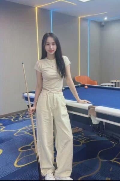 Girl Discreet and professional massage companion – ANNA 686 in Permas 1.