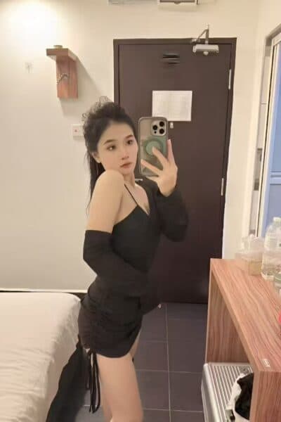 Girl Elegant photo of YAYA 938, your private massage escort in Tebrau 2.