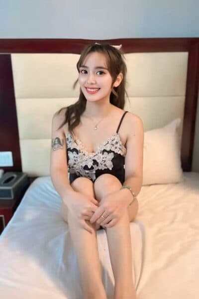 Girl Elegant photo of MIU MIU 721, your private massage escort in JB Town 1.