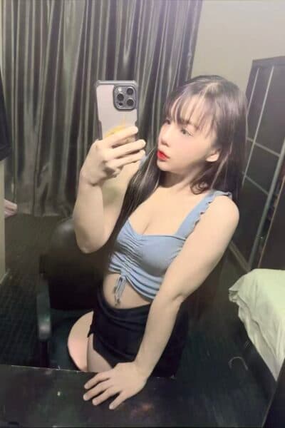 Girl Discreet and professional massage companion – TINA 188 in Bukit Indah 2.