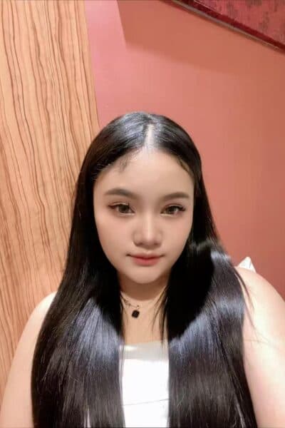 Girl MARGIN 628, luxury massage escort available in Tebrau 2.