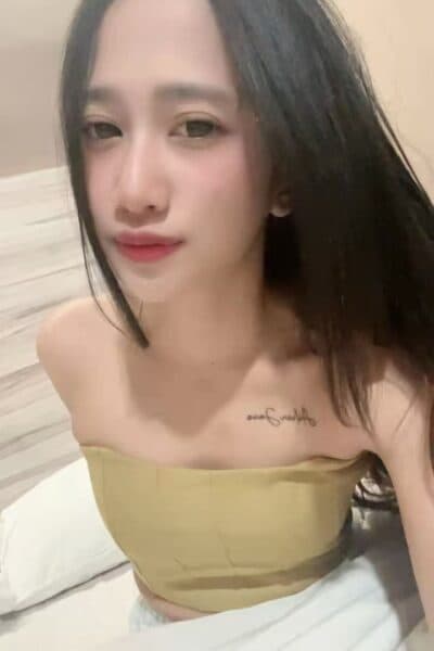 Girl AMEY, luxury massage escort available in Bukit Indah 3.