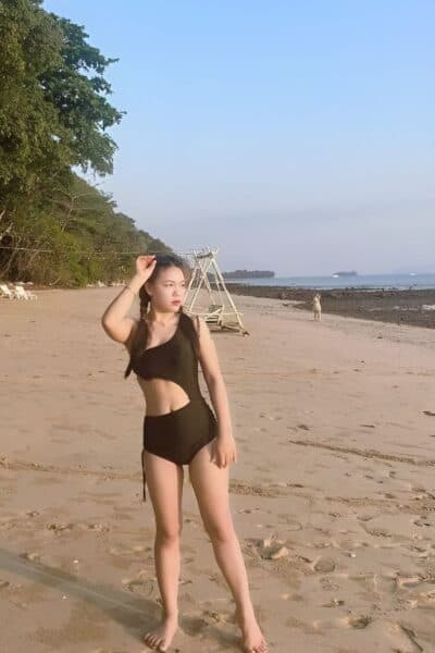 Girl Discreet and professional massage companion – AUM 21 in JB Town 7.