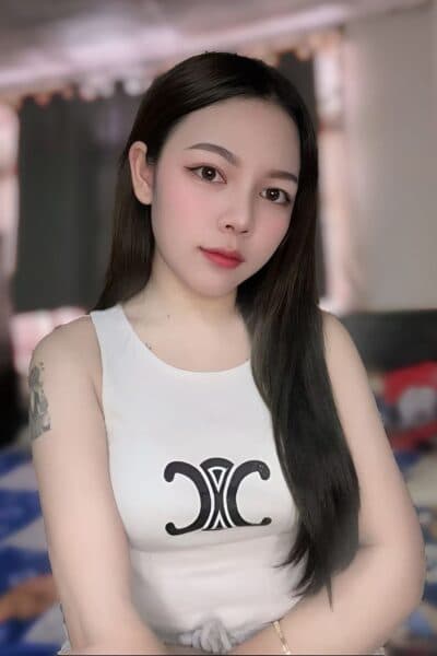 Girl Elegant photo of AUM 21, your private massage escort in JB Town 7.