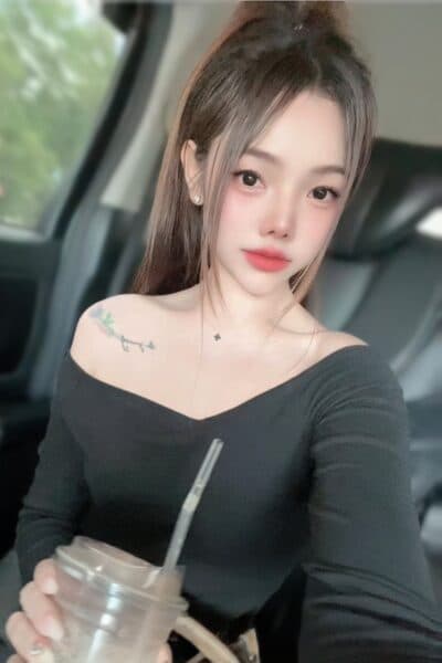 Girl Elegant photo of BELLA, your private massage escort in JB Town 2.