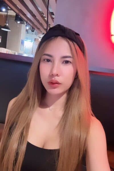 Girl MINI, luxury massage escort available in Bukit Indah 3.
