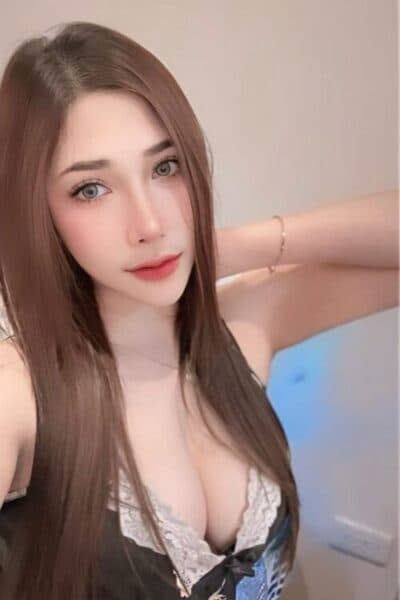 Girl Elegant photo of SUNNY, your private massage escort in Bukit Indah 1.