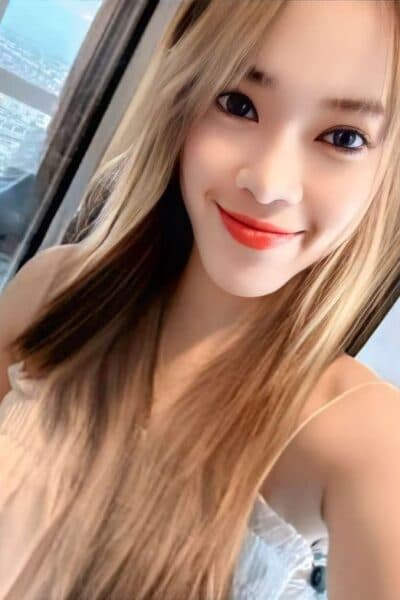 Girl Discreet and professional massage companion – PINKY 673 in JB Town 1.