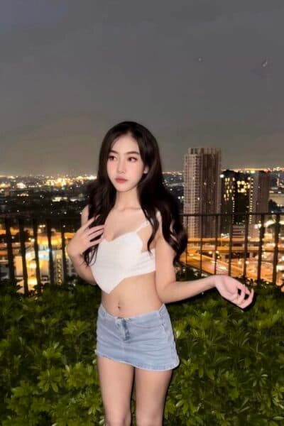 Girl Discreet and professional massage companion – INGRID in Bukit Indah 1.