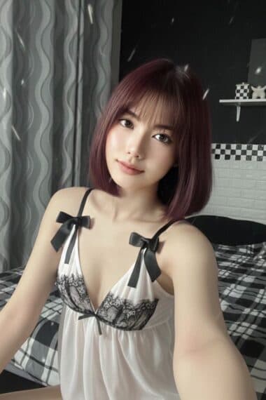 Girl BEE BEE, luxury massage escort available in JB Town 5.