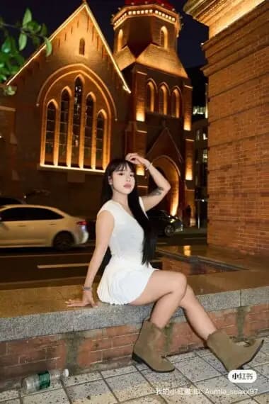 Girl MINNY, luxury massage escort available in JB Town 5.