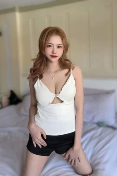 Girl Discreet and professional massage companion – ORLY in Nusa Bestari 3.