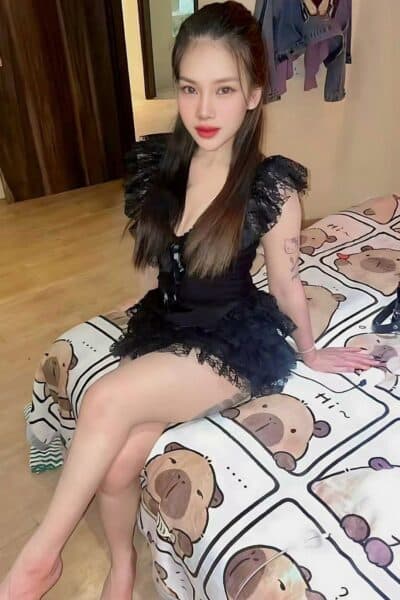 Girl Discreet and professional massage companion – MINNIE 67 in JB Town 7.