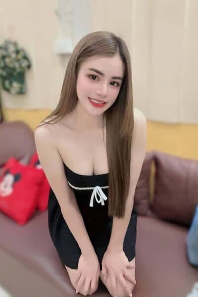 Girl SASHA, luxury massage escort available in JB Town 2.